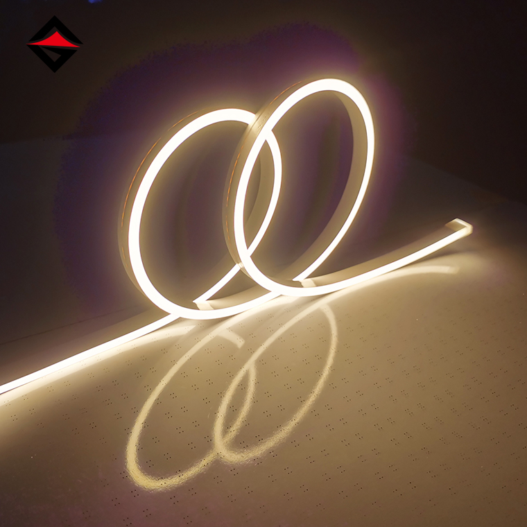 Apakah perbezaan antara bahan Slicone dalam cahaya jalur neon?